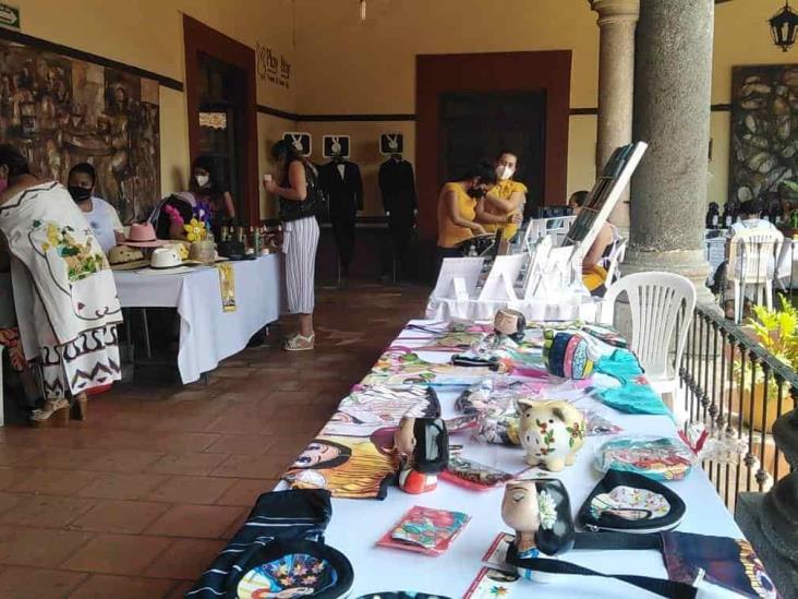 Impulsan reactivación económica con foro para artesanos en Orizaba