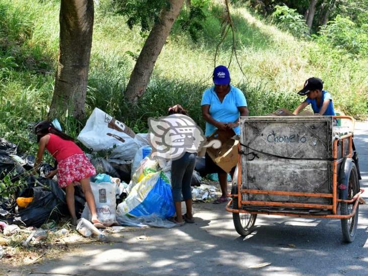 A pesar de carencias, no pierden ilusión de festejar su día