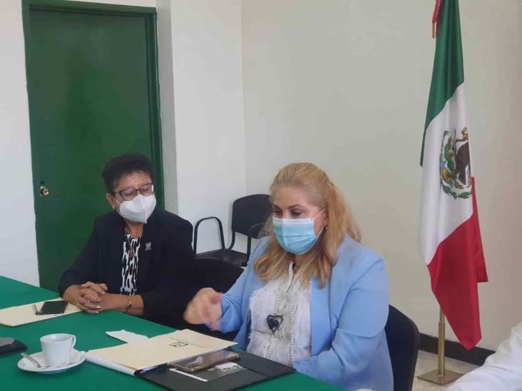 Nueva titular de IMSS Veracruz Sur toma posesión del cargo