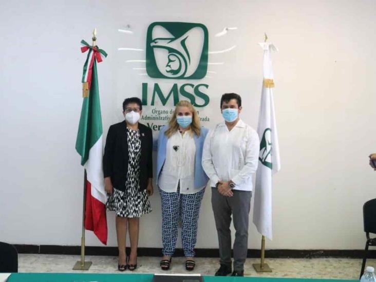 Nueva titular de IMSS Veracruz Sur toma posesión del cargo