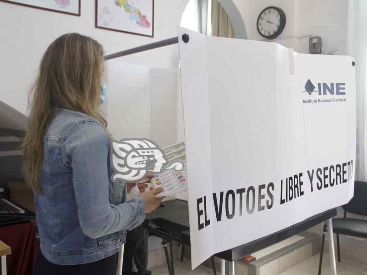 Muestra INE protocolo para votar ‘con sana distancia’ el 6 de junio