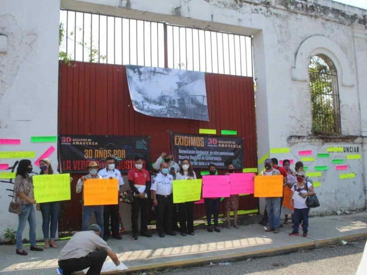 Afectados por explosión en Anaversa se manifiestan en Córdoba