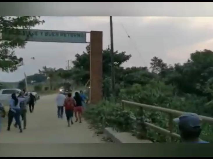 En Playa Vicente, habitantes piden alto a la represión