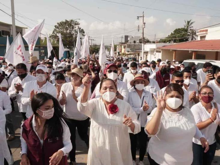 Es tiempo de las mujeres, Nena de la Reguera