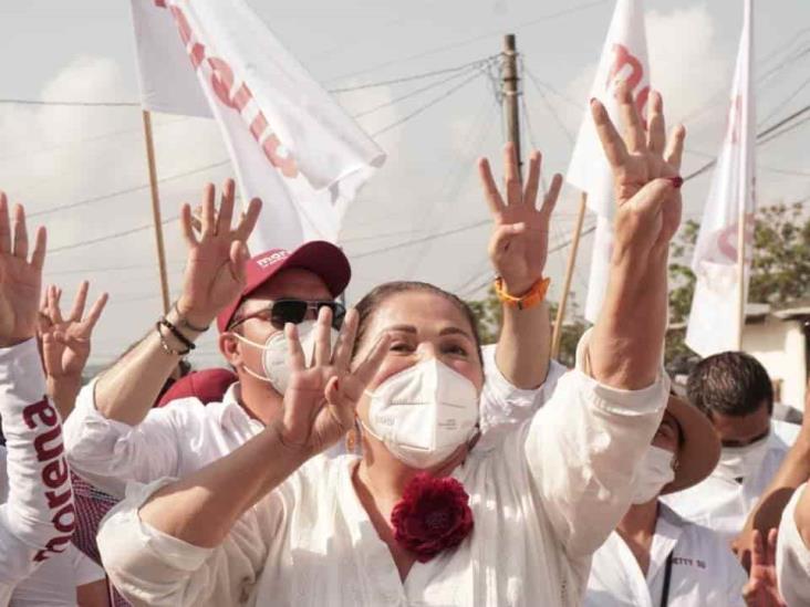 Es tiempo de las mujeres, Nena de la Reguera