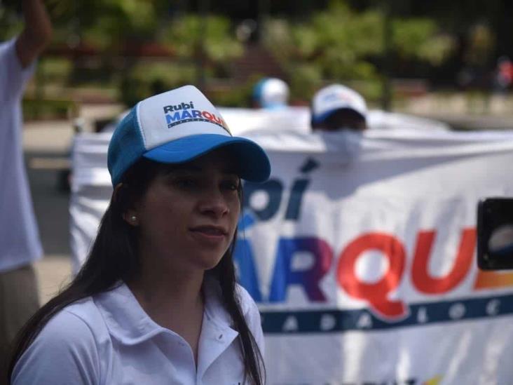 Jóvenes, capacitados para dirigir región centro, asegura Rubí Márquez