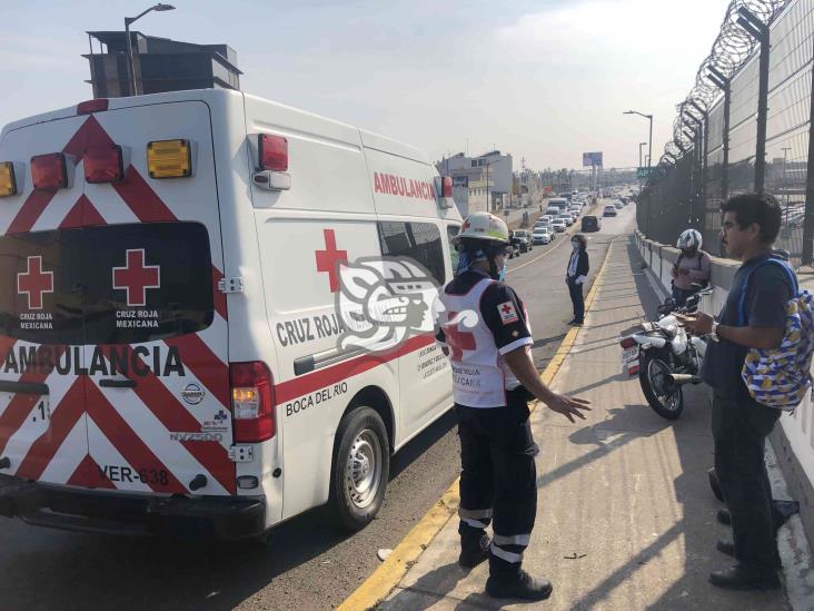 Motociclista resulta lesionado tras ser impactado por camioneta de carga en Veracruz