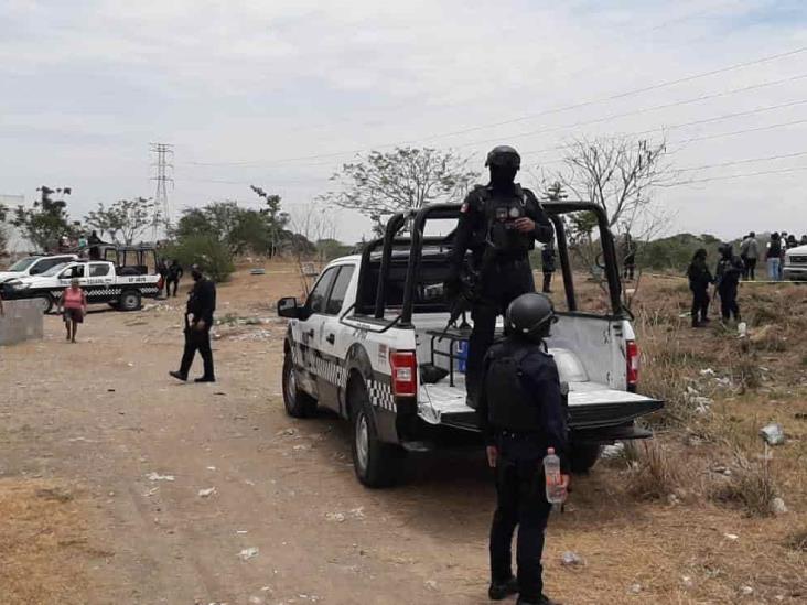 Hallan a mujer asesinada a las afueras del fraccionamiento Valle Alto