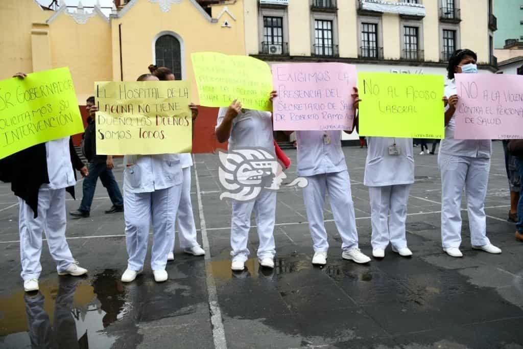 Personal de enfermería denuncia despido injustificado y acoso laboral en Uxpanapa