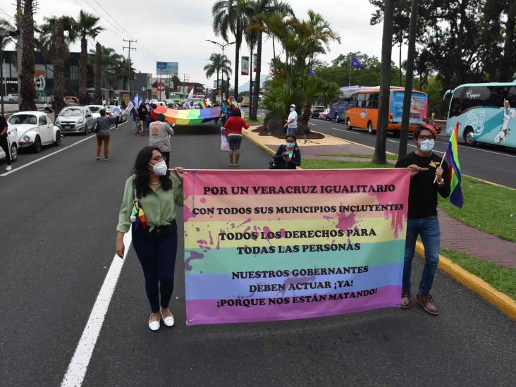 Realizan séptima Caravana LGBTTTIQ+ en Orizaba