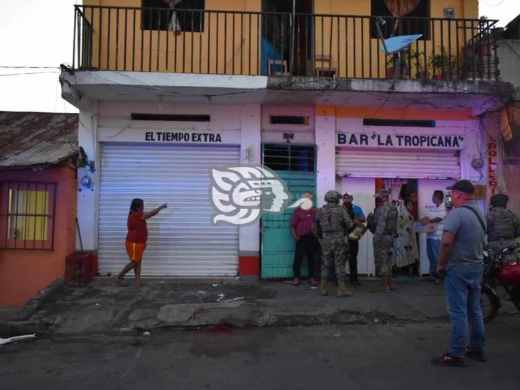 Navajean a joven durante riña en Acayucan 