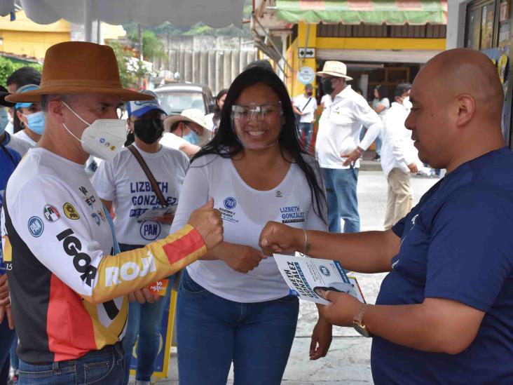 Lizbeth González propone creación de polideportivo Cidosa, en Río Blanco