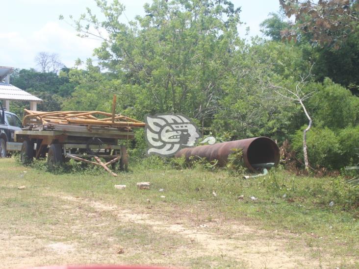 Aseguran maquinaría usada para extraer ductos en el sur de Veracruz