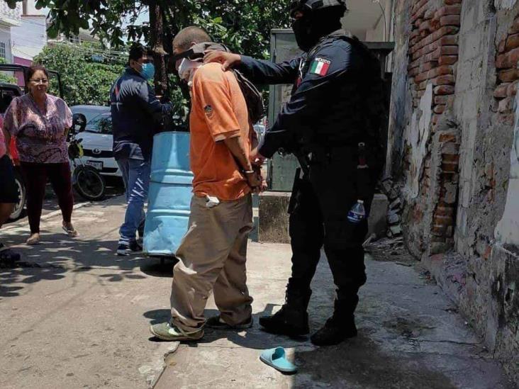 Detienen a empleado de limpia por presunto abuso de dos menores en Veracruz