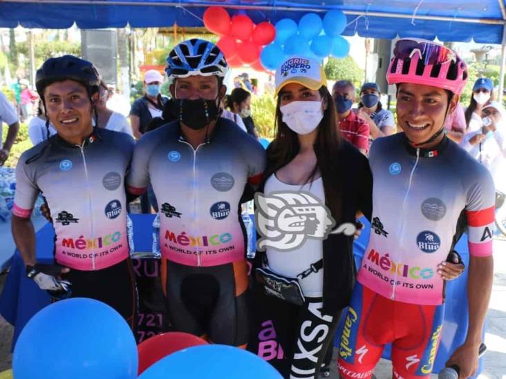 Ingrid Romero, candidata a alcaldía de Mendoza, participa en rodada familiar