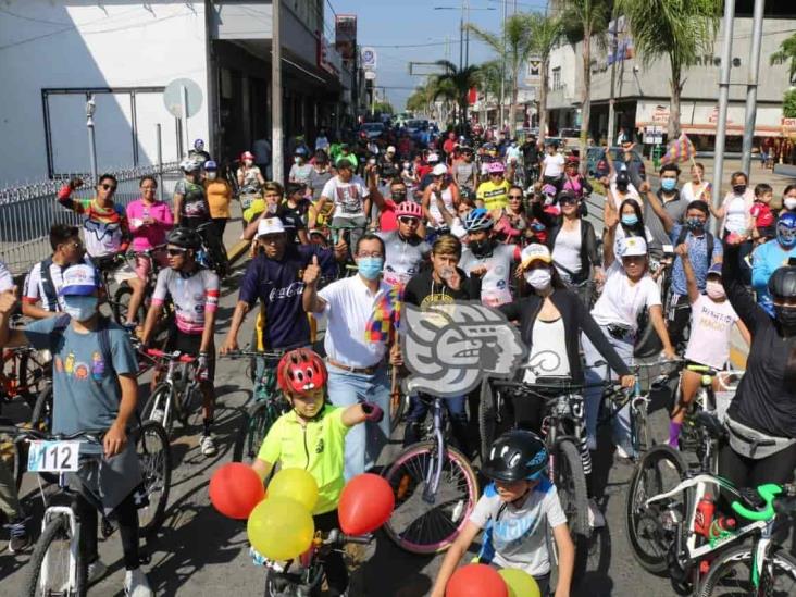 Ingrid Romero, candidata a alcaldía de Mendoza, participa en rodada familiar