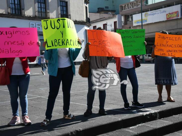 Piden liberar a 11 campesinos; FGE los liga a homicidios de autodefensas en Nanchital