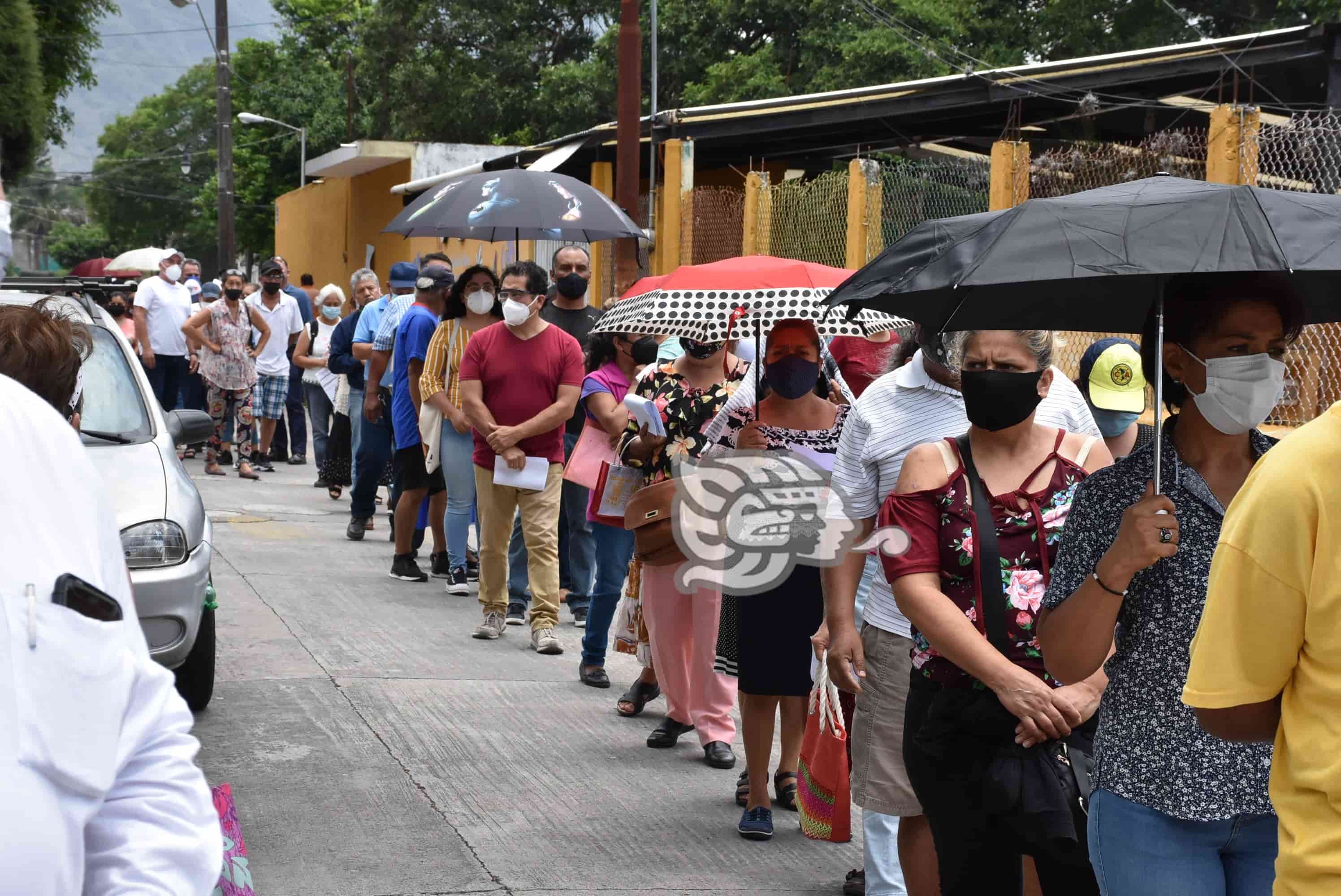 Este viernes, mayoría de Veracruzanos de 50 a 59 años vacunados contra covid