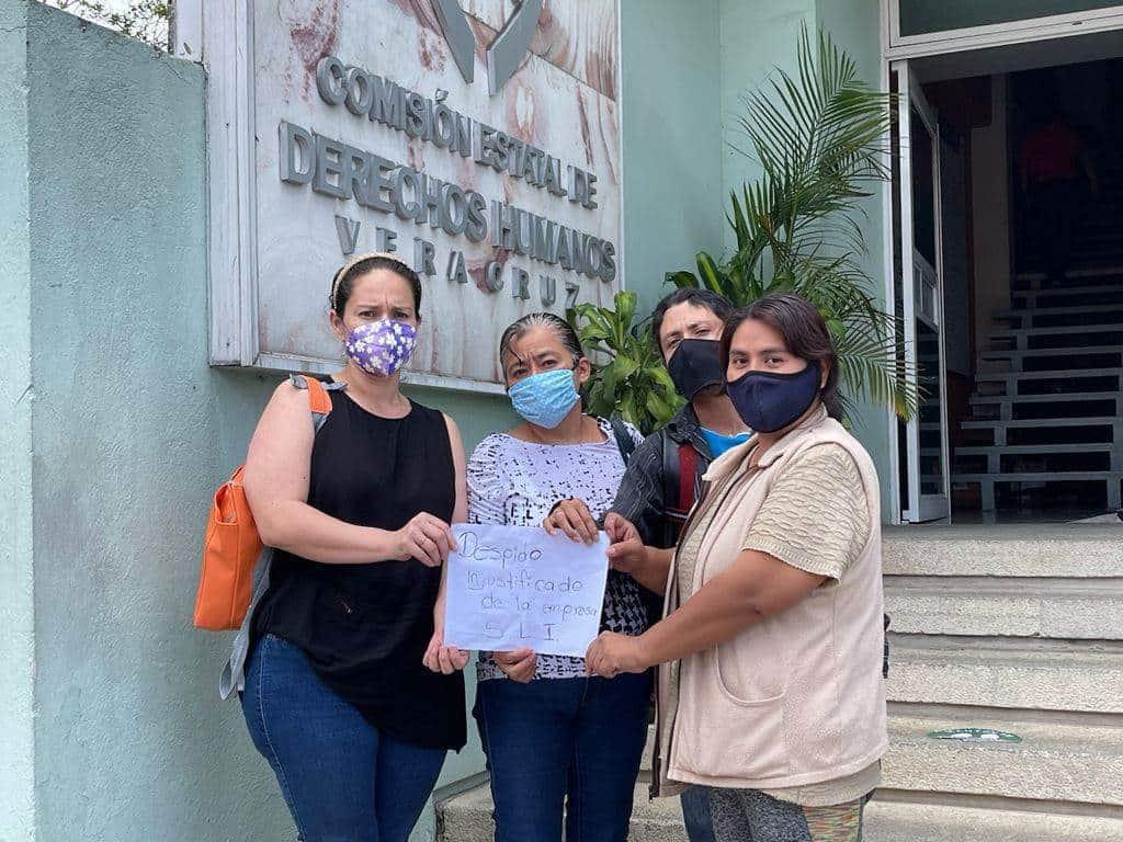 Tras ser despedidos, trabajadores de limpieza del Congreso presentan queja ante CEDH