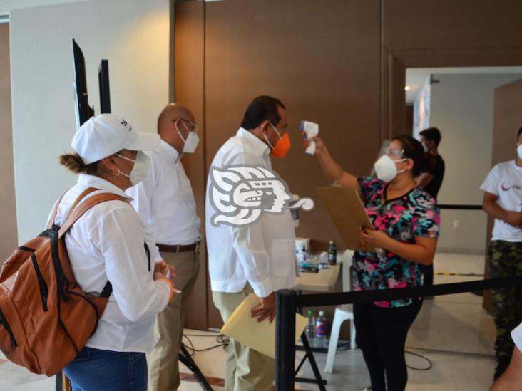 Arranca debate de candidatos por alcaldía de Veracruz