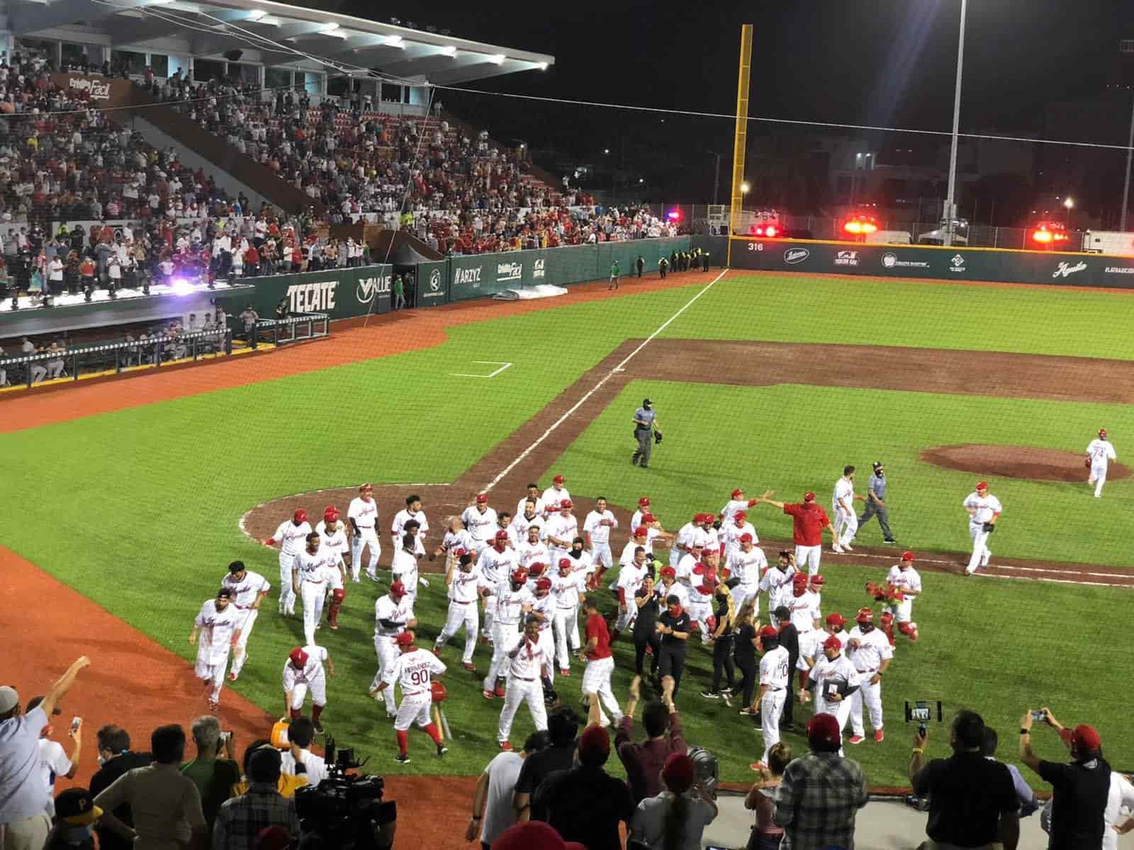 El Águila de Veracruz gana con vibrante jonrón final de medianoche