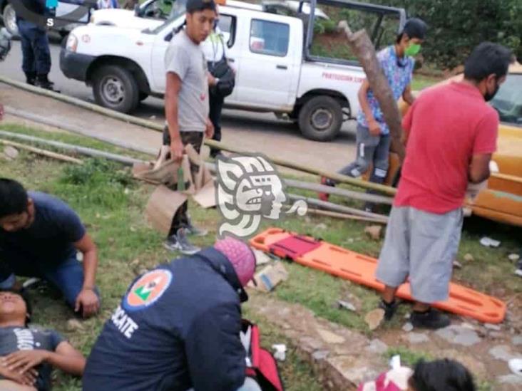 Accidente deja 5 lesionados en la carretera estatal Palo Verde-Nogales