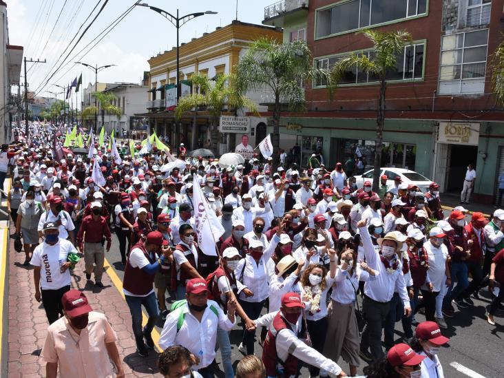 Candidatos punteros a alcaldía realizan caravanas en Orizaba