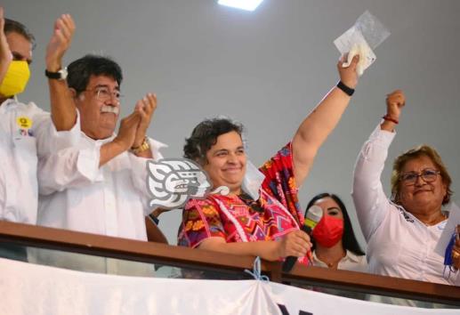 Coatzacoalcos merece a Carlos Vasconcelos, respalda Beatriz Paredes