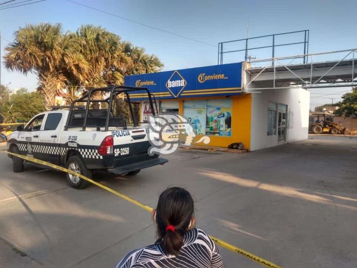 Doble homicidio afuera de tienda de conveniencia en Coatzacoalcos