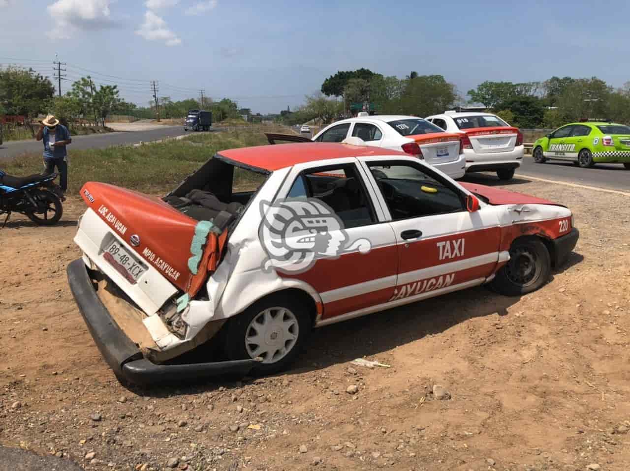 Camionero provoca accidente en carretera Transístmica  