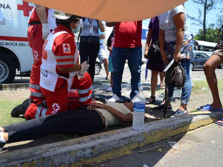 Atropellan a joven mujer que intentaba cruzar avenida en Boca del Río