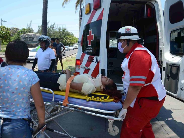 Atropellan a joven mujer que intentaba cruzar avenida en Boca del Río