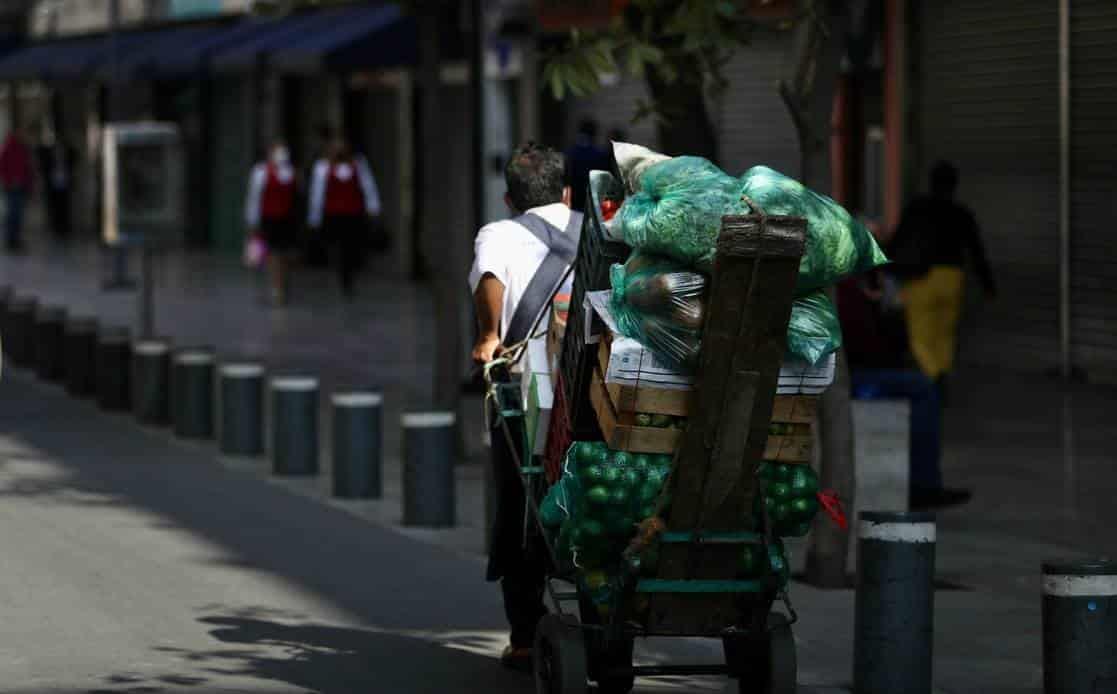 Pandemia hunde en la pobreza a 100 millones de empleados: OIT