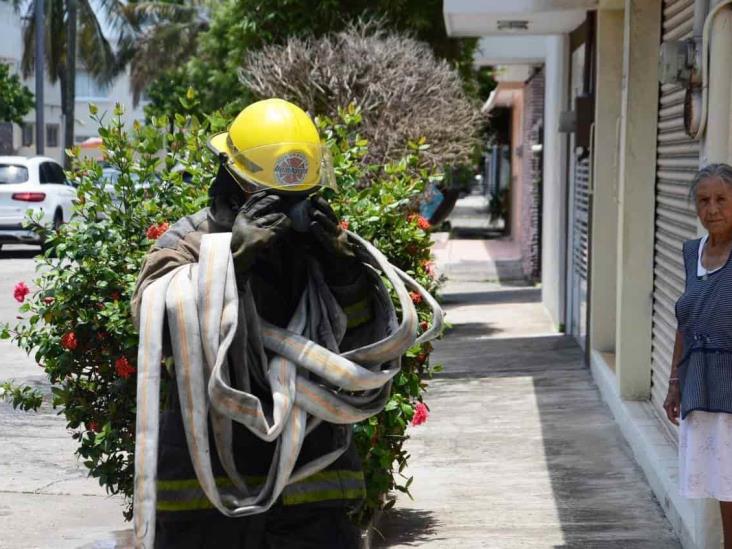 Se incendia vivienda en calles de Veracruz