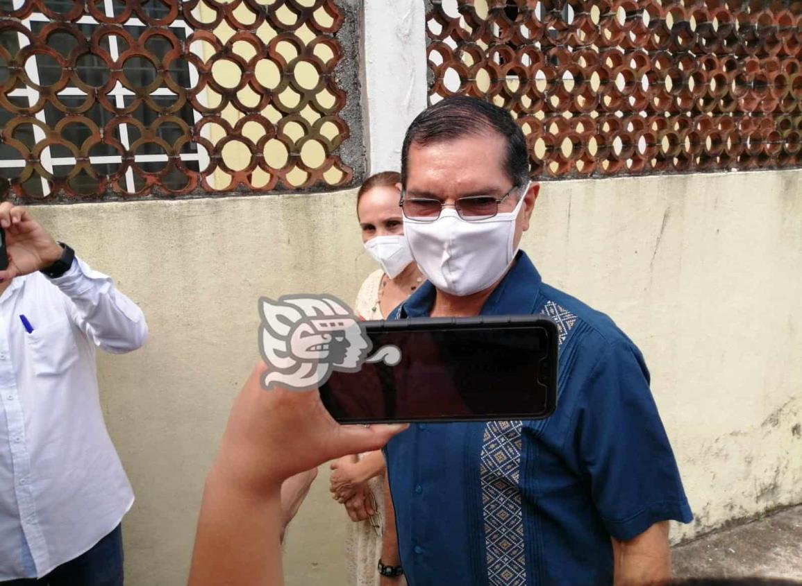 Alcalde de Coatzacoalcos ya emitió su voto
