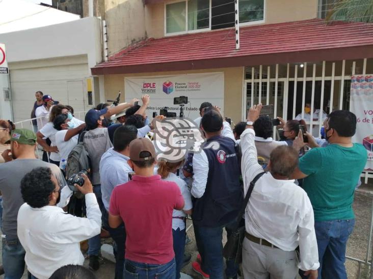Dimes y diretes en Consejo Municipal del OPLE Coatzacoalcos