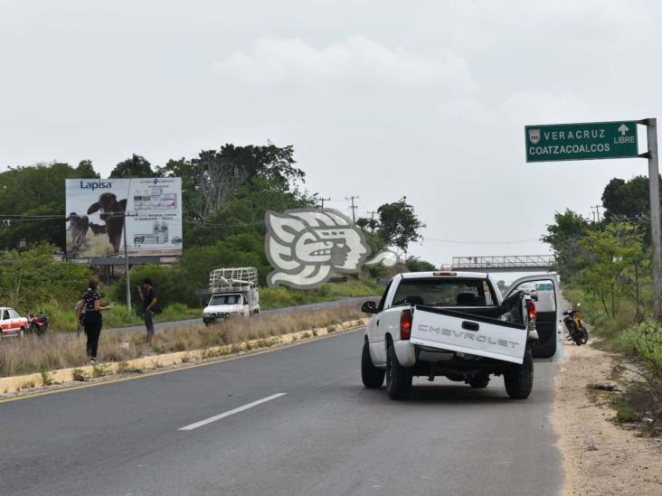 Soconusqueños resultan lesionados tras choque en tramo Acayucan-Cosolea