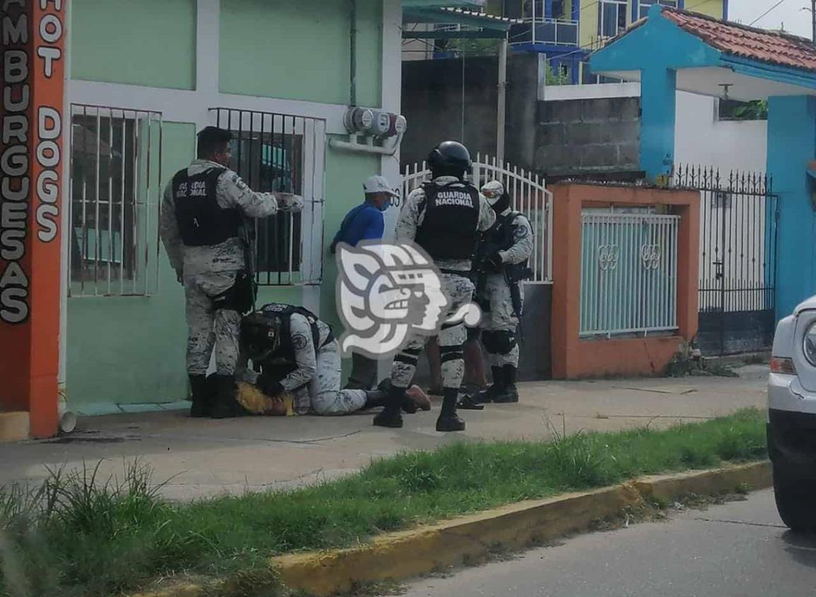 Controlan a hombre que sufrió crisis psiquiátrica en Agua Dulce