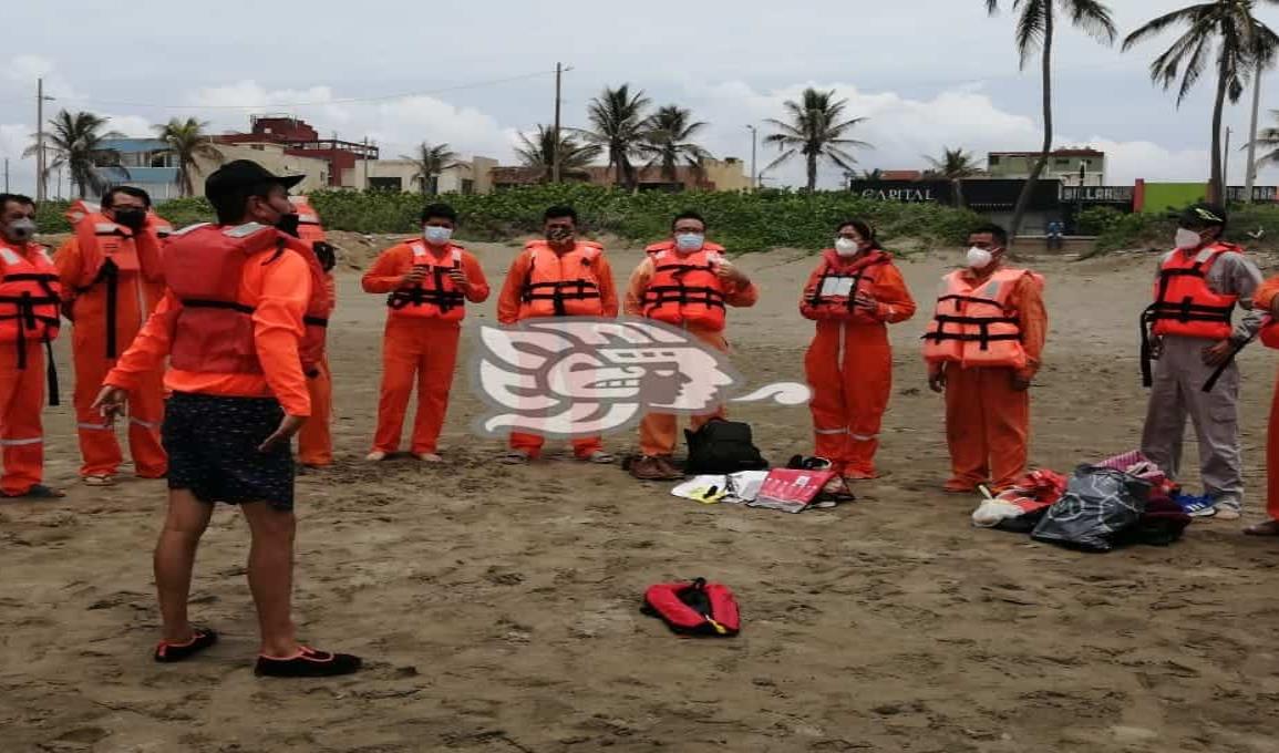 Realizan prácticas para obtener la libreta de mar tipo D