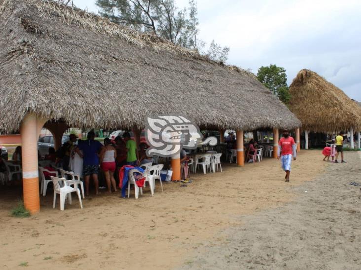 Repunta turismo en Las Barrillas; comerciantes se recuperan de crisis