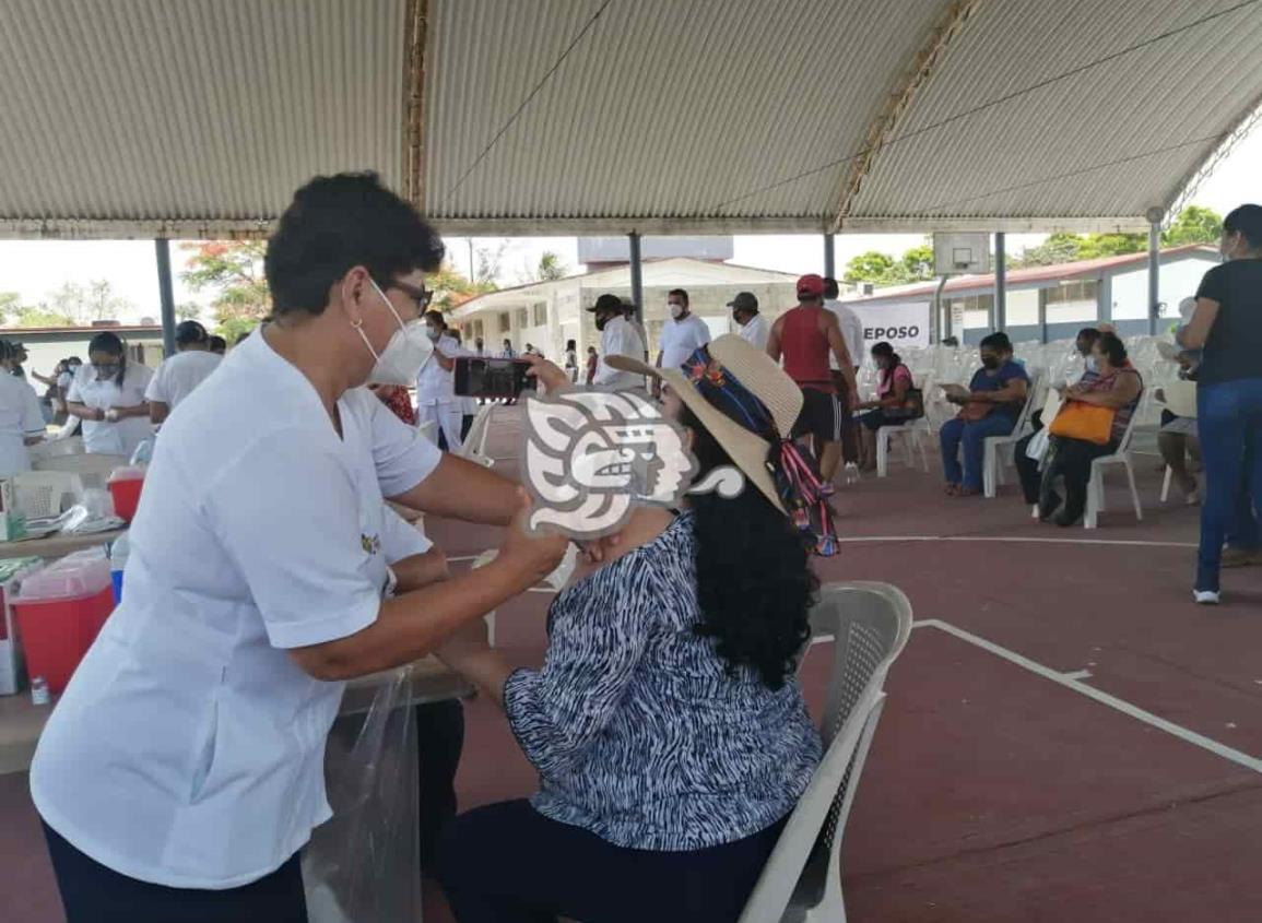 Nanchital, sede de vacunación de 40 a 49 del 29 al 1 julio