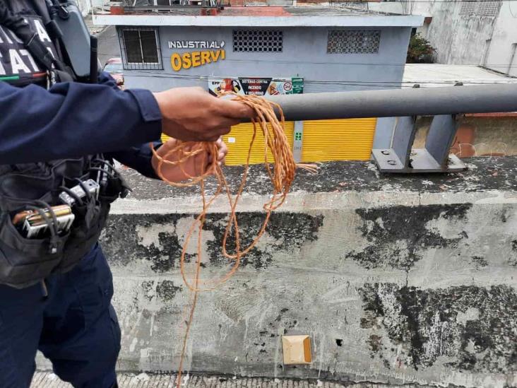 Joven intenta suicidarse tras intentar saltar en puente de Veracruz