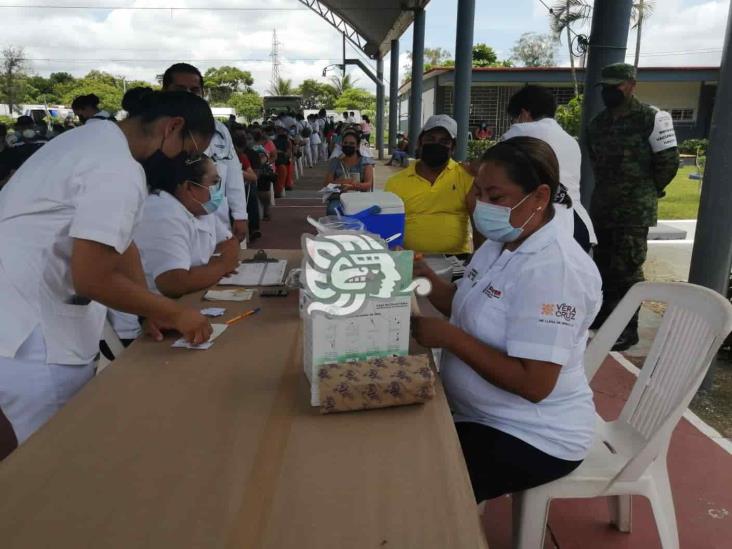 Cerca de 2500 ciudadanos fueron vacunados en Nanchital