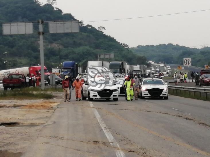 Acusan a Fuerza Civil de desaparecer a obrero; bloquean carreteras del sur