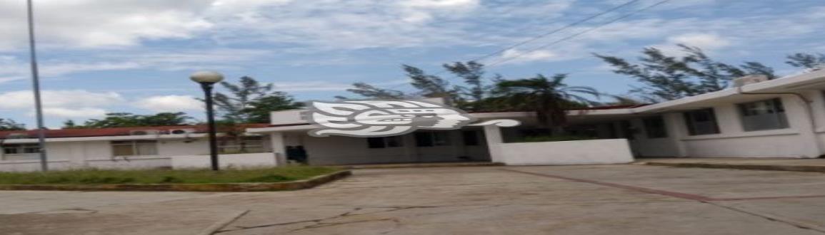 Hospital de la comunidad de Ixhuatlán sigue presentando carencias