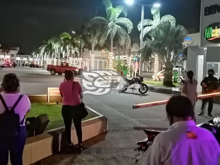 Ataque armado en plaza comercial de Coatzacoalcos; 3 comensales asesinados