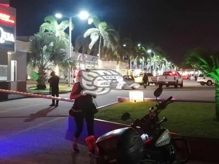 Ataque armado en plaza comercial de Coatzacoalcos; 3 comensales asesinados