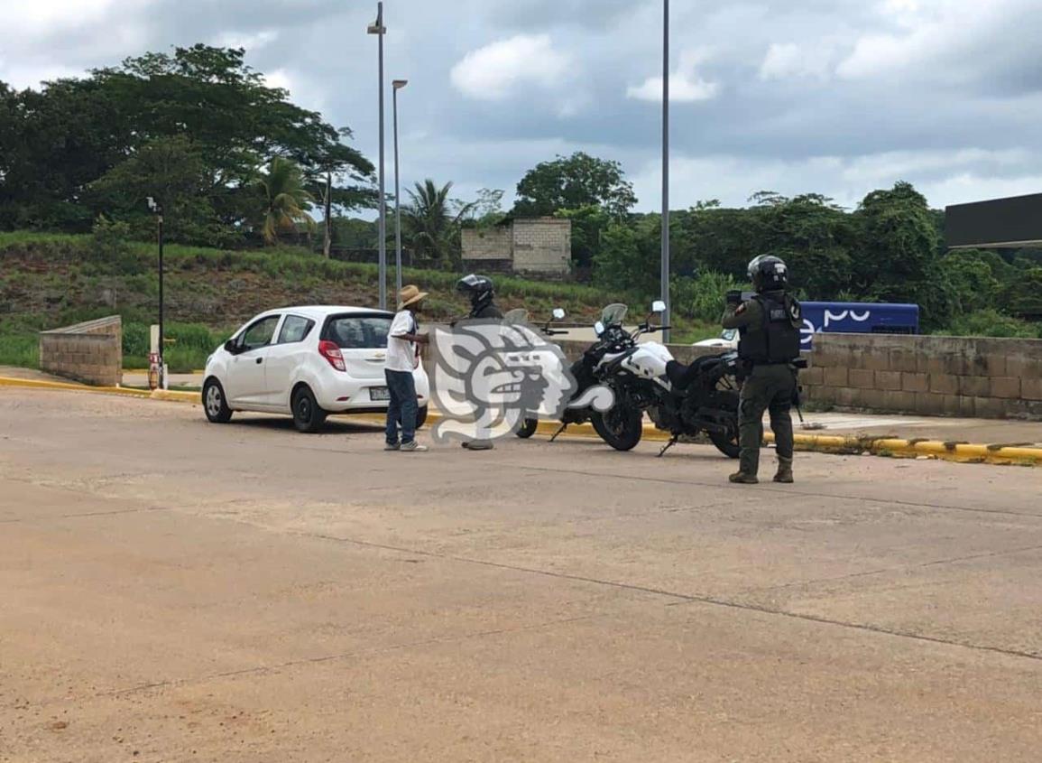 Asaltan a pintor saliendo del panteón en Acayucan