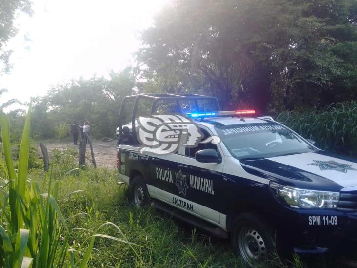 Encuentran fosa clandestina en un rancho de Jáltipan