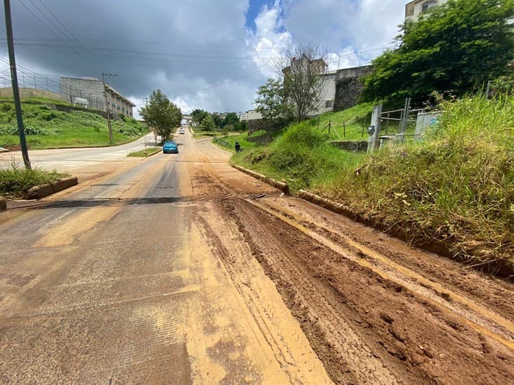 Bandas de delincuentes e inundaciones quitan paz a Las Fuentes, en Xalapa